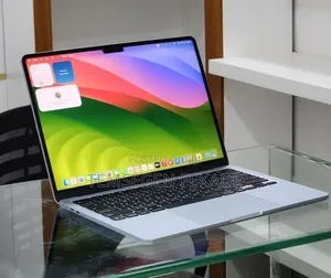 New Laptop Apple MacBook Air 2025 M4 13-inch 16GB Apple M4 SSD 256GB