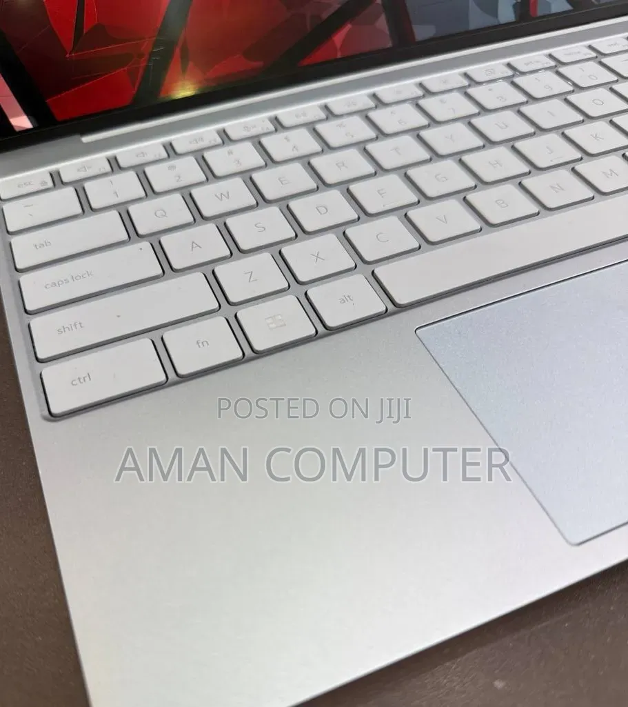 New Laptop Dell XPS 15 8GB Intel Core i5 SSD 256GB
