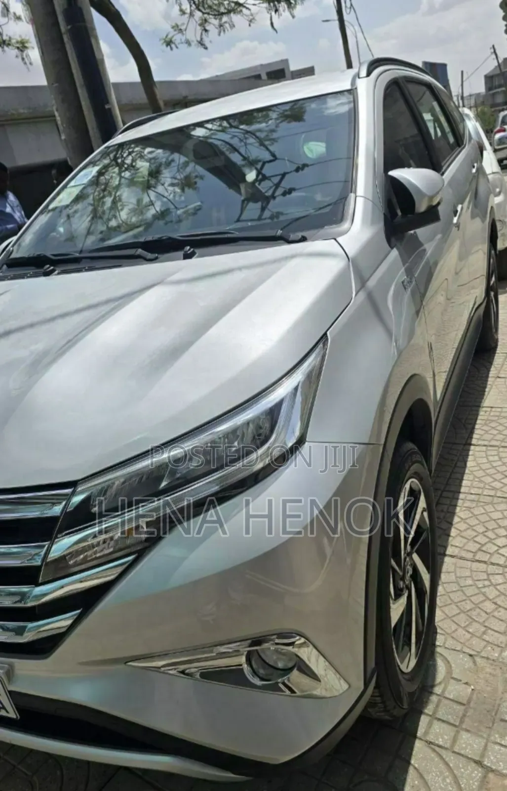 Toyota Rush 2024 Silver