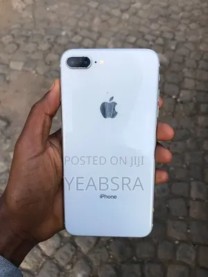 Apple iPhone 8 64 GB White