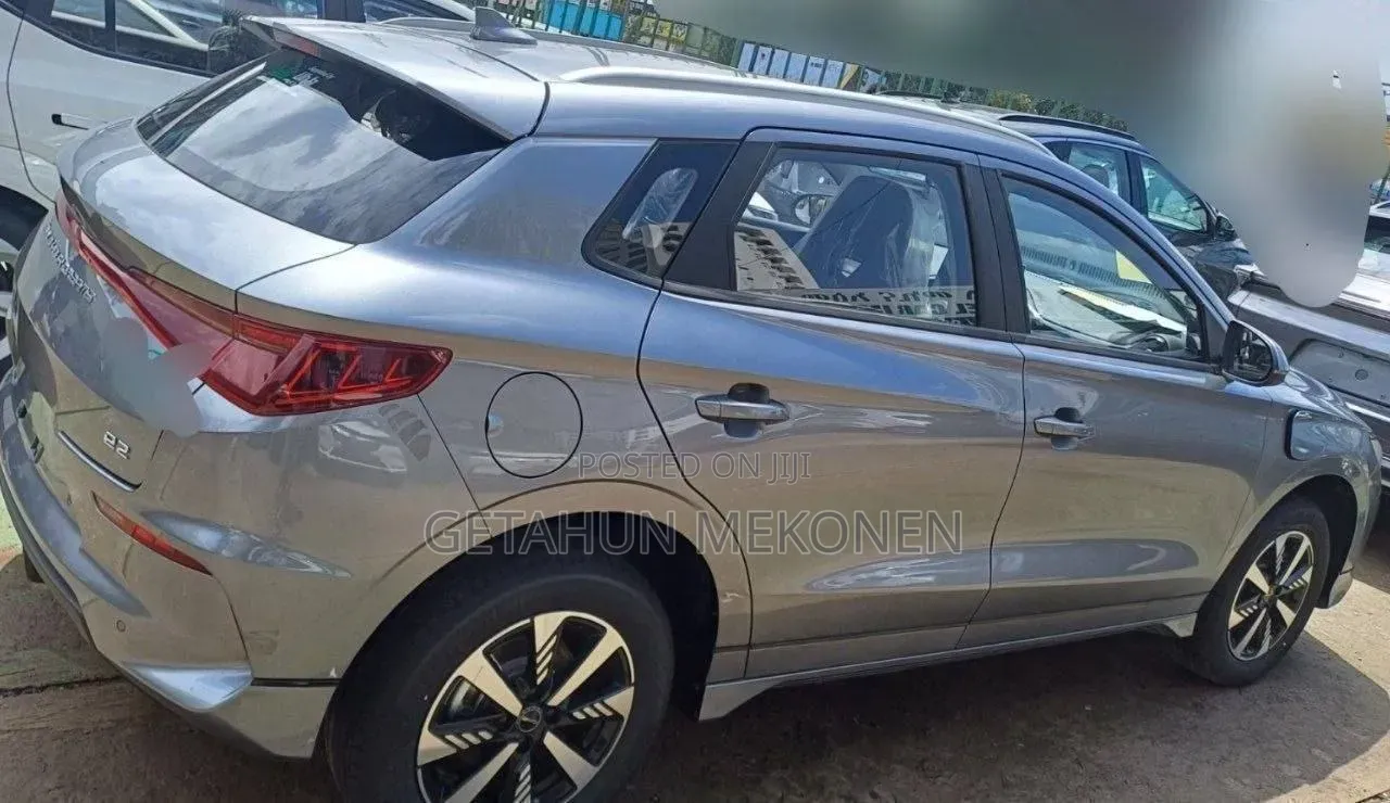 New BYD E2 43 kWh 94 hp FWD 2025 Gray