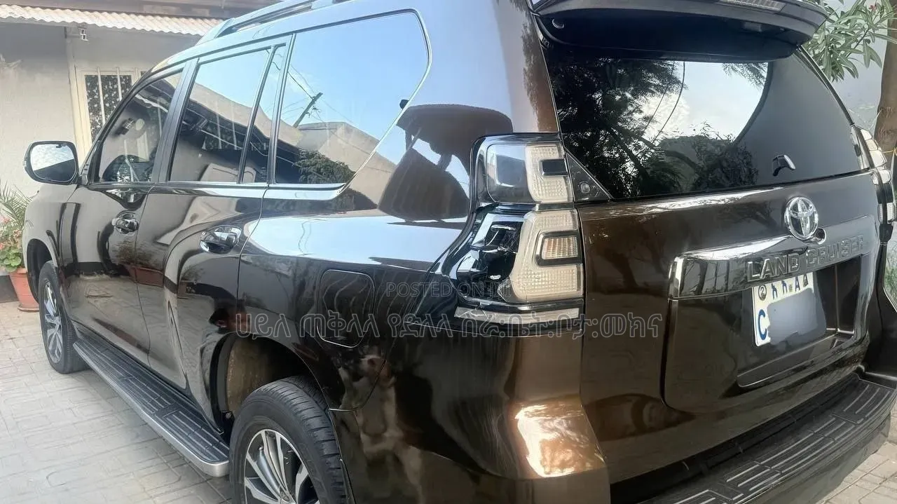 Toyota Land Cruiser Prado 2023 Brown