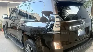 Toyota Land Cruiser Prado 2023 Brown