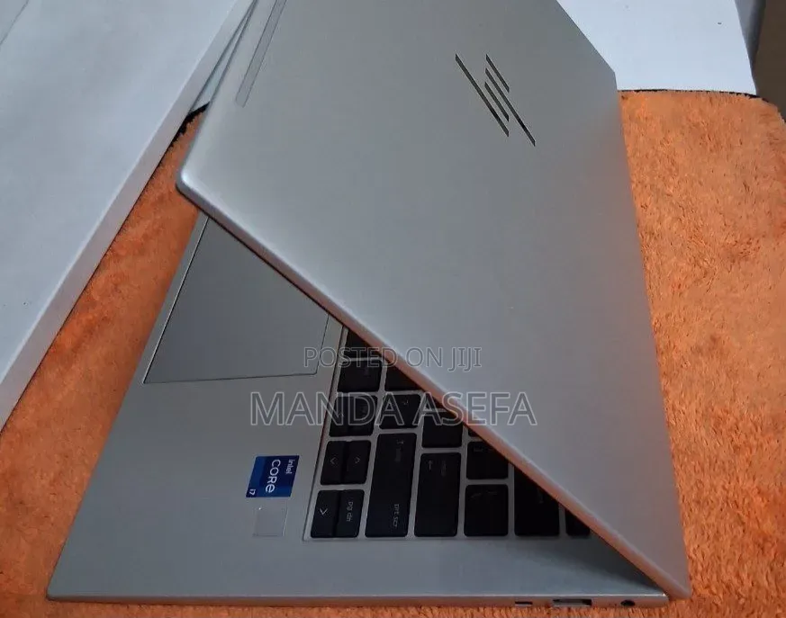 New Laptop HP EliteBook 840 G9 16GB Intel Core i7 SSD 512GB
