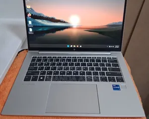 New Laptop HP EliteBook 840 G9 16GB Intel Core i7 SSD 512GB