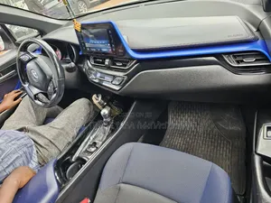 Toyota C-HR 2018 Silver