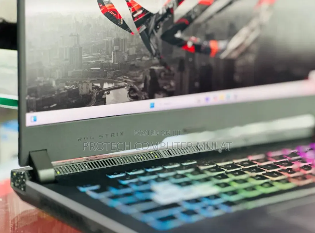 New Laptop Asus ROG Strix G15 16GB AMD Ryzen 9 SSD 1T
