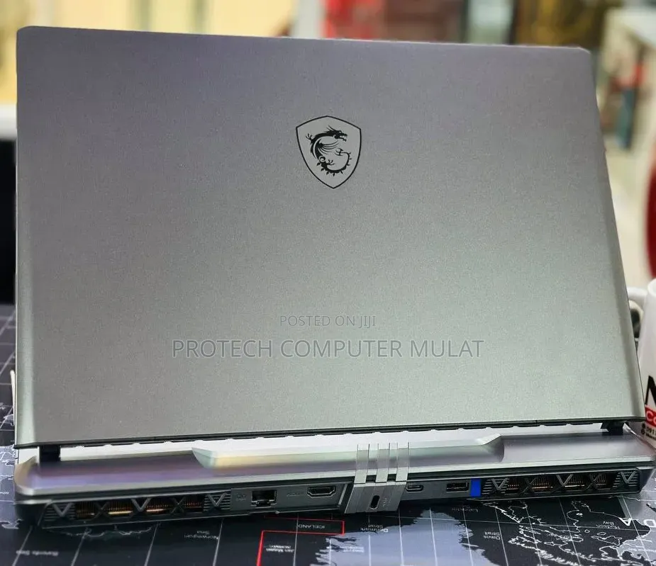 New Laptop MSI Vector 16 HX AI A2XWIG 16GB Intel Core i9 SSD 512GB