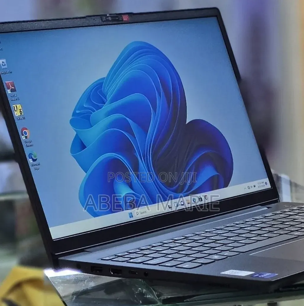 New Laptop Lenovo IdeaPad 520 16GB Intel Core i7 SSD 512GB