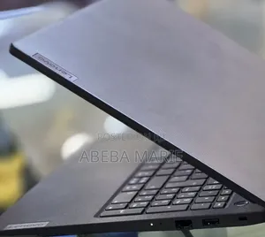 New Laptop Lenovo IdeaPad 520 16GB Intel Core i7 SSD 512GB