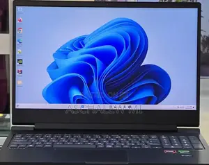 New Laptop HP Victus 16 16GB AMD Ryzen 7 SSD 1T