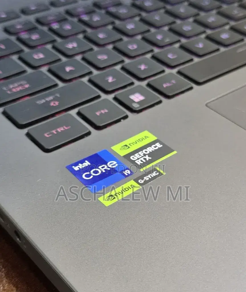 New Laptop Asus ROG Strix G17 16GB Intel Core i9 SSD 1T