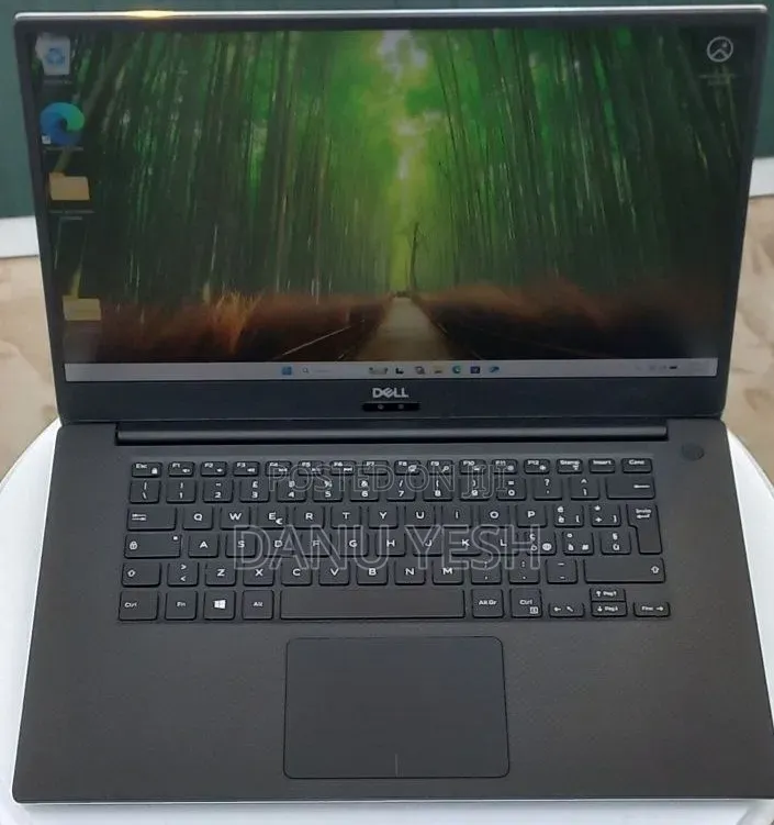 New Laptop Dell Precision 5540 16GB Intel Core i9 SSD 512GB