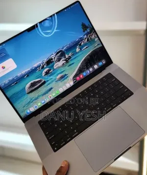 New Laptop Apple MacBook Pro 2021 M1 16GB Apple M1 Pro SSD 512GB
