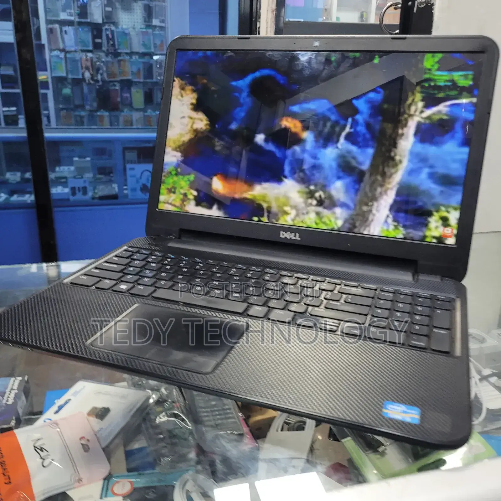 New Laptop Dell Inspiron 15 4GB Intel Core i3 HDD 500GB