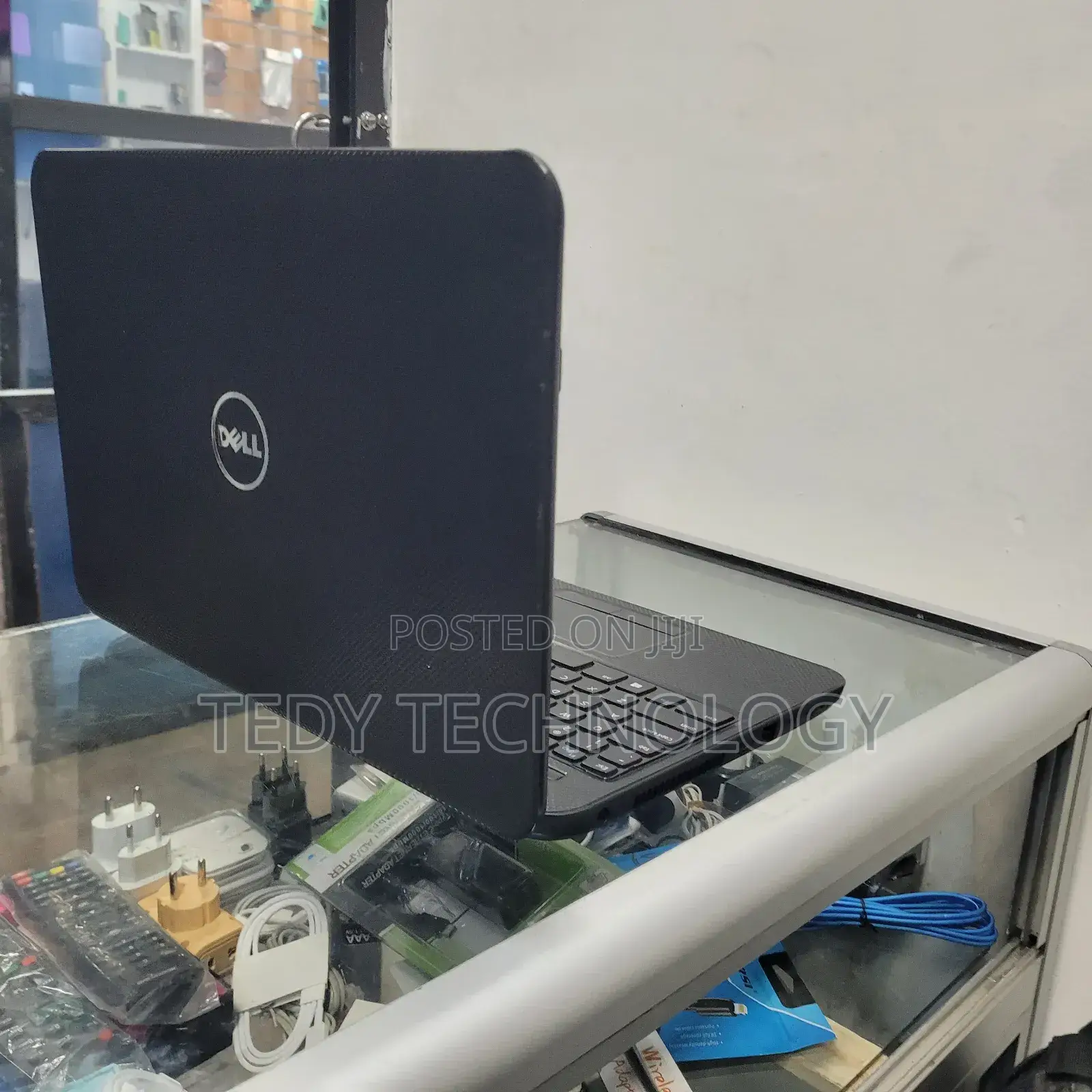 New Laptop Dell Inspiron 15 4GB Intel Core i3 HDD 500GB