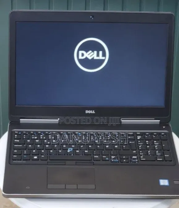 New Laptop Dell Precision 7520 16GB Intel Core i7 SSD 512GB