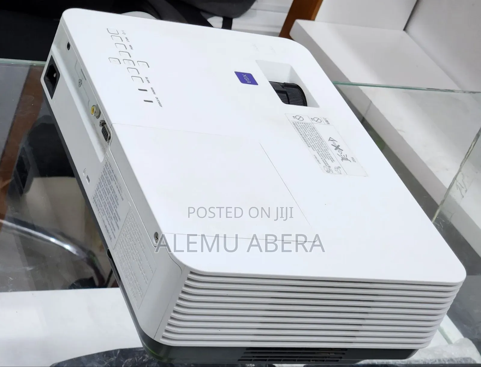 New Arrival Sony VPL-Dx221 Projector 1 Piece Remains