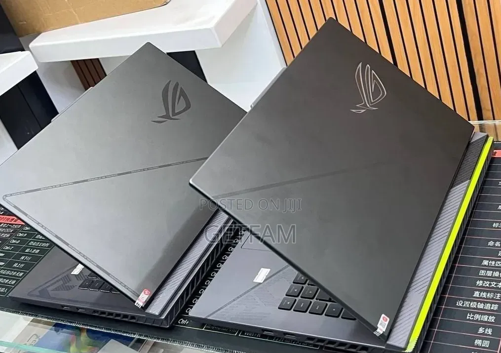 New Laptop Asus ROG Strix G15 16GB Intel Core i9 SSD 1T
