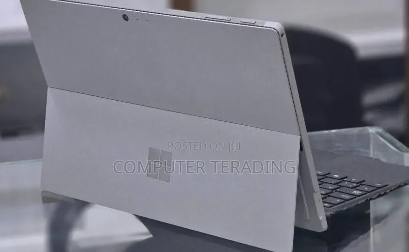 New Laptop Microsoft Surface Pro 4 8GB Intel Core i5 SSD 256GB
