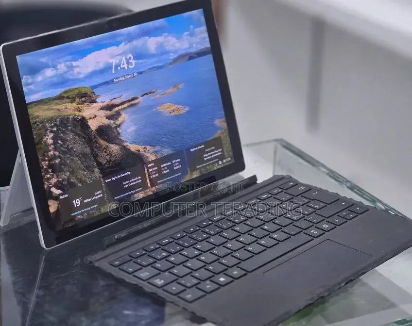 New Laptop Microsoft Surface Pro 4 8GB Intel Core i5 SSD 256GB