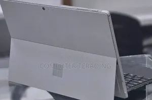 New Laptop Microsoft Surface Pro 4 8GB Intel Core i5 SSD 256GB