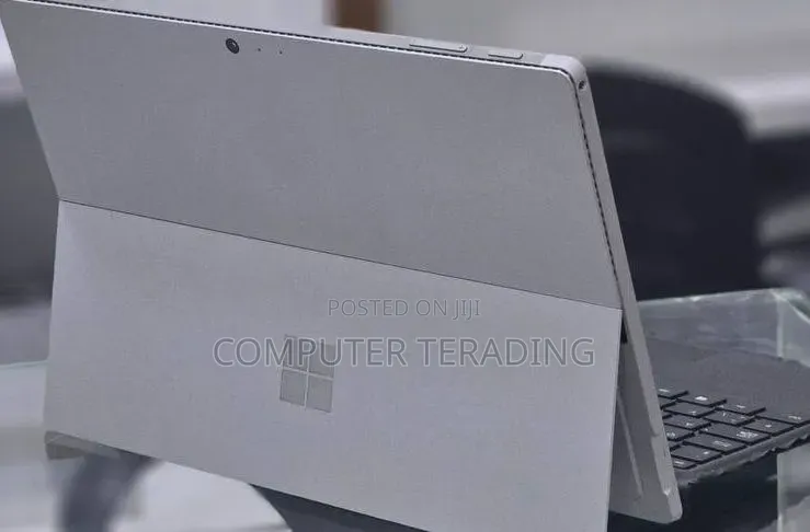 New Laptop Microsoft Surface Pro 4 8GB Intel Core i5 SSD 256GB