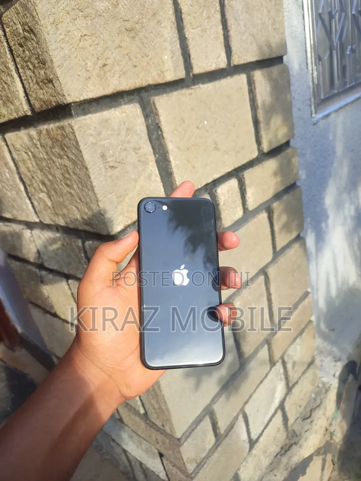 Apple iPhone SE (2022) 64 GB Gray