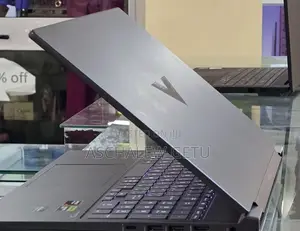 New Laptop HP Victus 15 16GB AMD Ryzen 7 SSD 1T