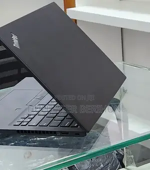 New Laptop Lenovo ThinkPad t495s 16GB AMD Ryzen 7 SSD 512GB