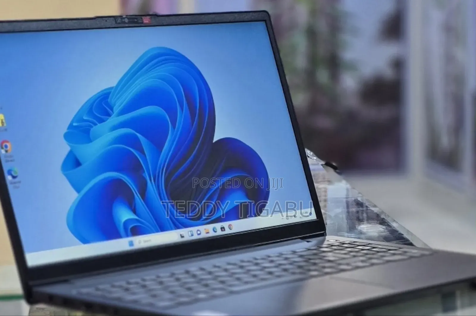 New Laptop Lenovo 16GB Intel Core i7 SSD 512GB