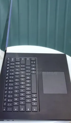 New Laptop Microsoft Surface Laptop 5 16GB Intel Core i7 SSD 256GB