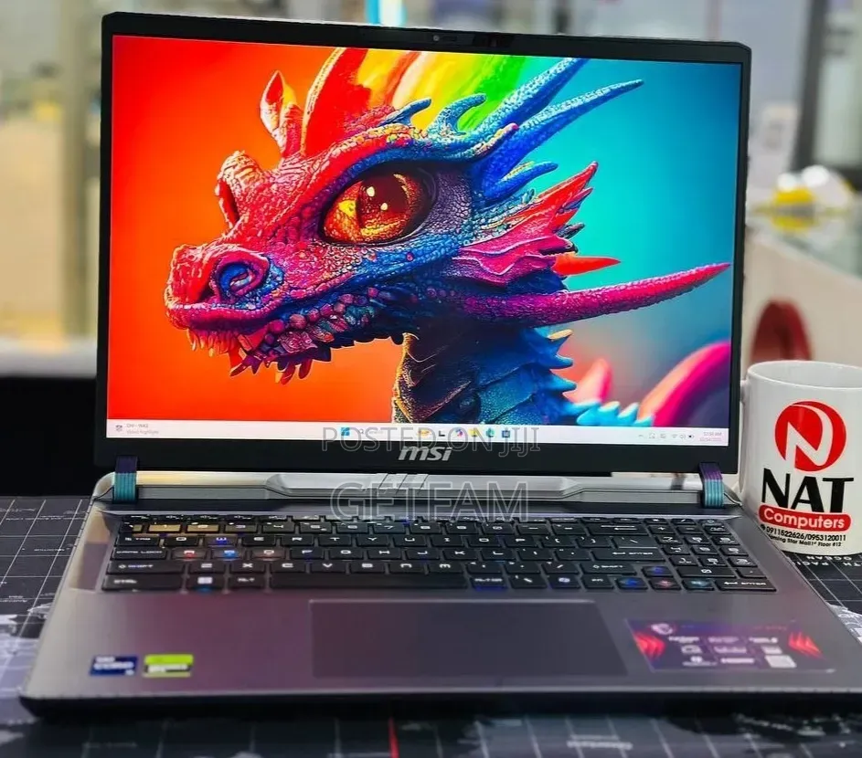 New Laptop MSI Vector 17 HX AI A2XWJG 16GB Intel Core i9 SSD 512GB
