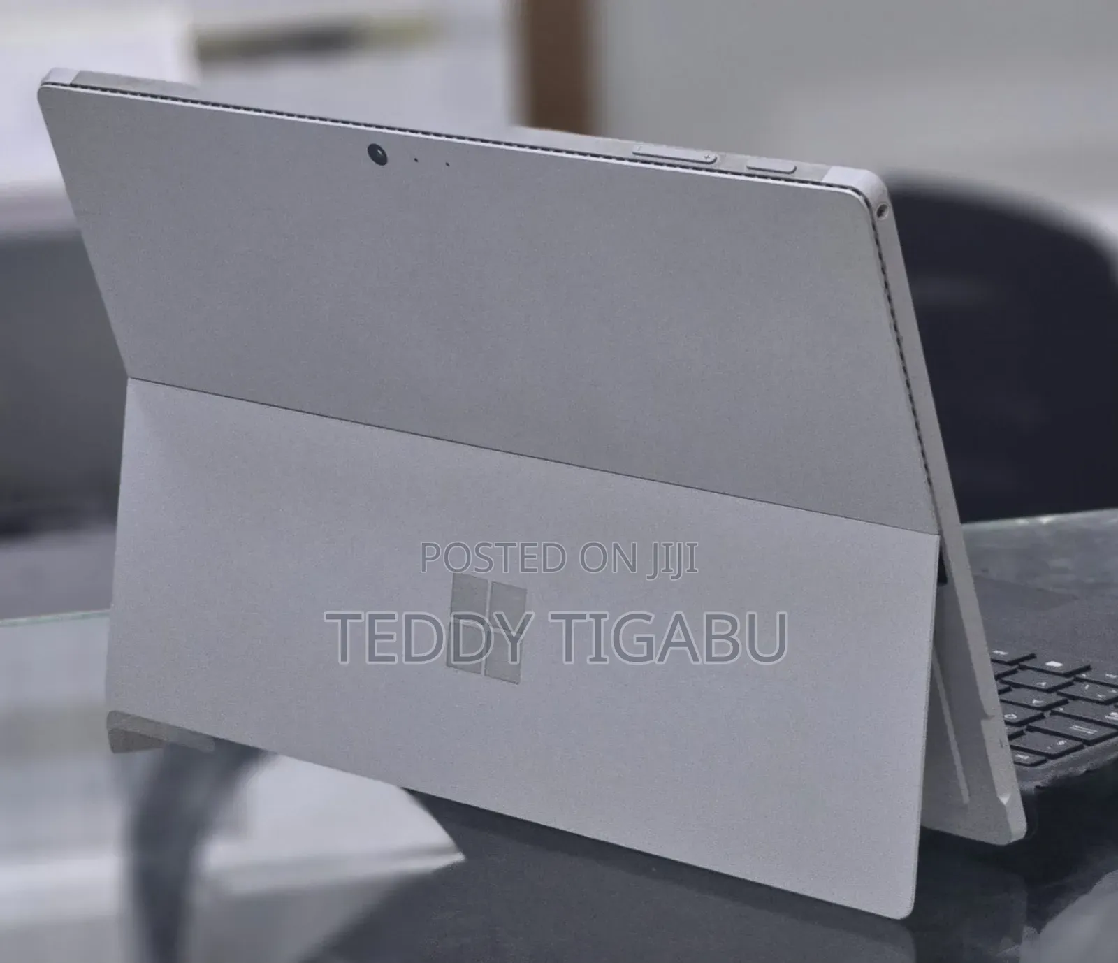 New Laptop Microsoft Surface Pro 5 8GB Intel Core i5 SSD 256GB