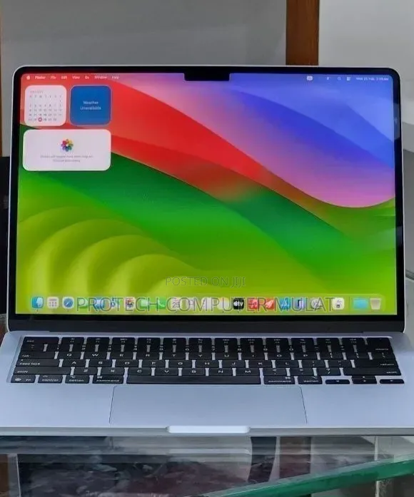 New Laptop Apple MacBook Air 2025 M4 13-inch 16GB Apple M4 SSD 256GB