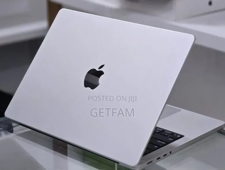 New Laptop Apple MacBook Air 2026 M5 13-inch 16GB Apple M5 SSD 512GB