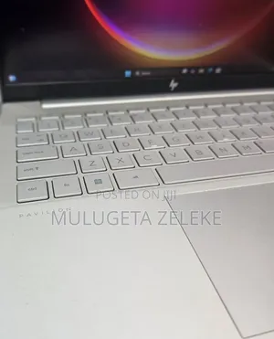 New Laptop HP Pavilion 15 16GB Intel Core i5 SSD 16 GB