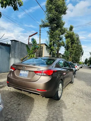 Hyundai Elantra 2015