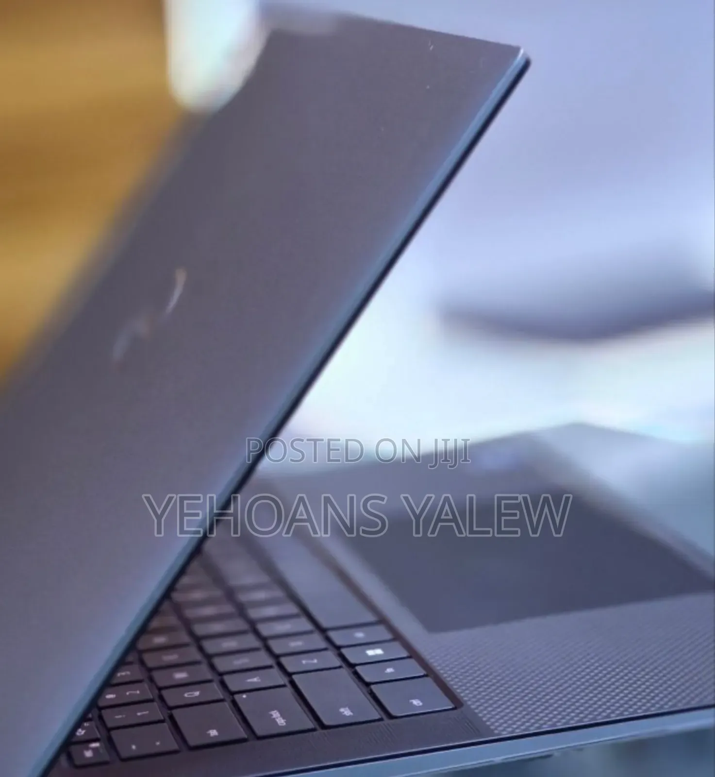 New Laptop Dell Precision 17 7720 16GB Intel Core i9 SSD 512GB