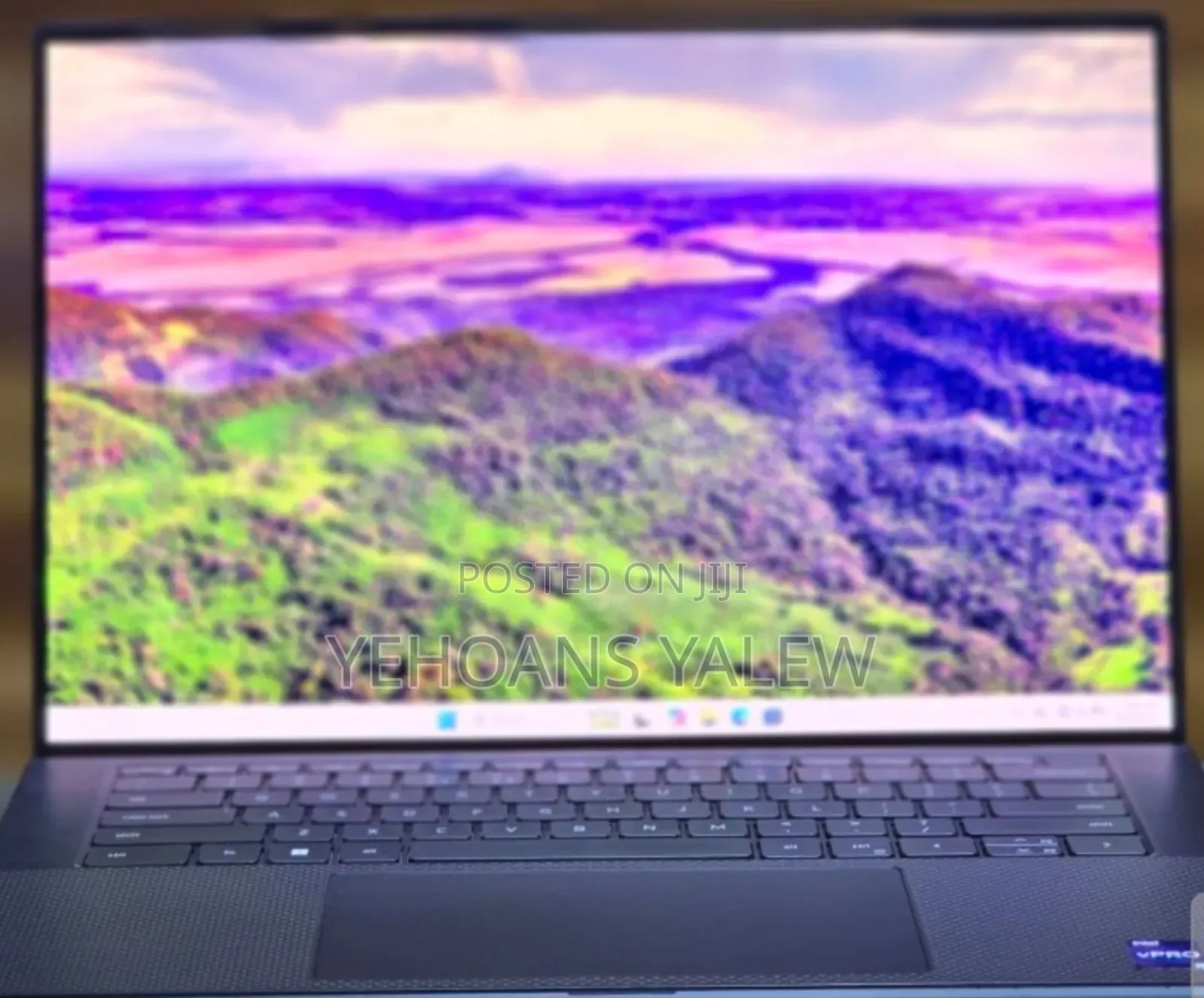 New Laptop Dell Precision 17 7720 16GB Intel Core i9 SSD 512GB