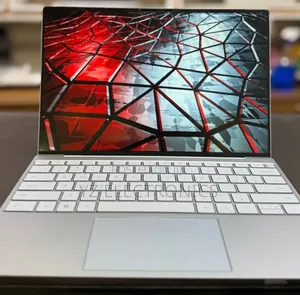 New Laptop Dell XPS 13 8GB Intel Core i5 HDD 256GB