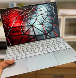 New Laptop Dell XPS 13 8GB Intel Core i5 HDD 256GB