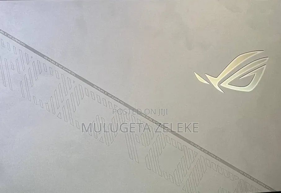 New Laptop Asus ROG Strix G15 8GB Intel Core i9 SSD 16 GB
