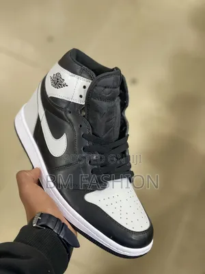 Air Jordan 1 Retro High Og "Reverse Panda"