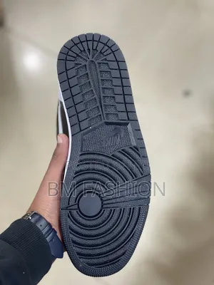 Air Jordan 1 Retro High Og "Reverse Panda"