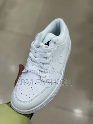 Air Jordan 1 Low Triple White