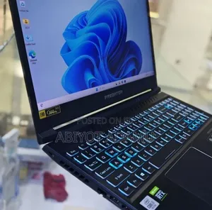 New Laptop Acer Predator Helios 300 16GB Intel Core i7 SSD 512GB