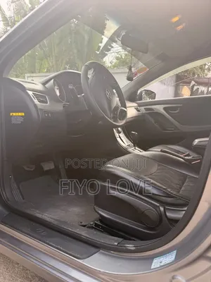 Hyundai Avante 2012 Blue