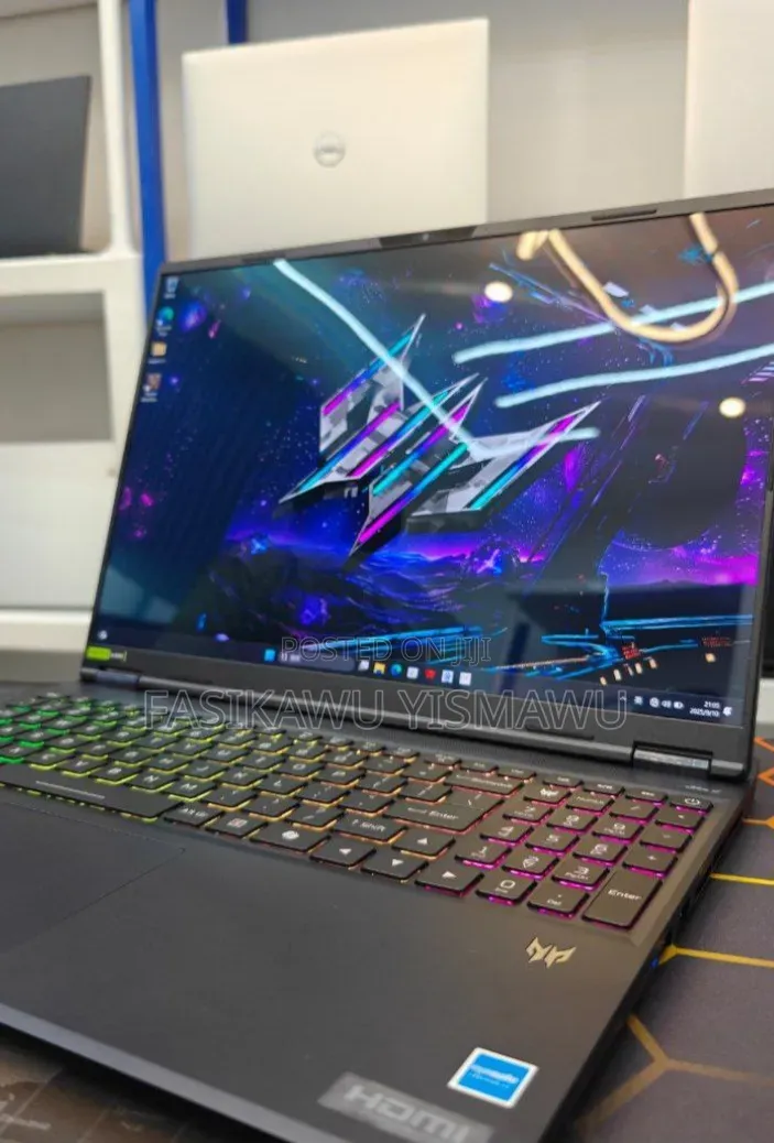 New Laptop Acer Predator Helios Neo 16 16GB Intel Core Ultra 9 SSD 1T