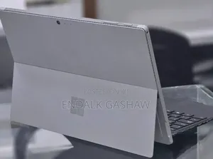 New Laptop Microsoft Surface Pro 4 8GB Intel Core i5 SSD 256GB